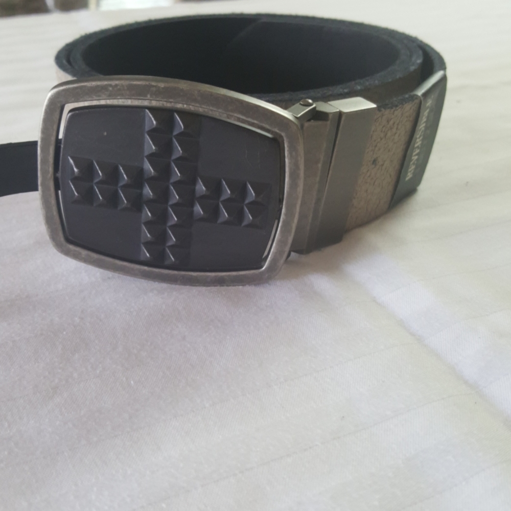 Men's new leather reversible size 32 belt